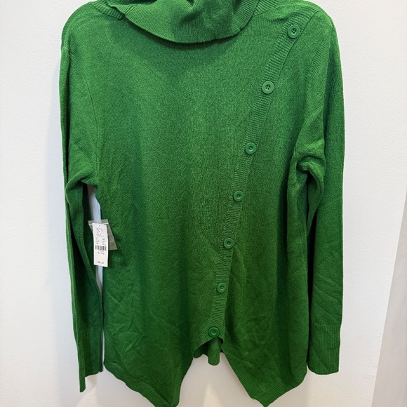 NY & Co Asymmetric Hem Green Sweater - Picture 2 of 3